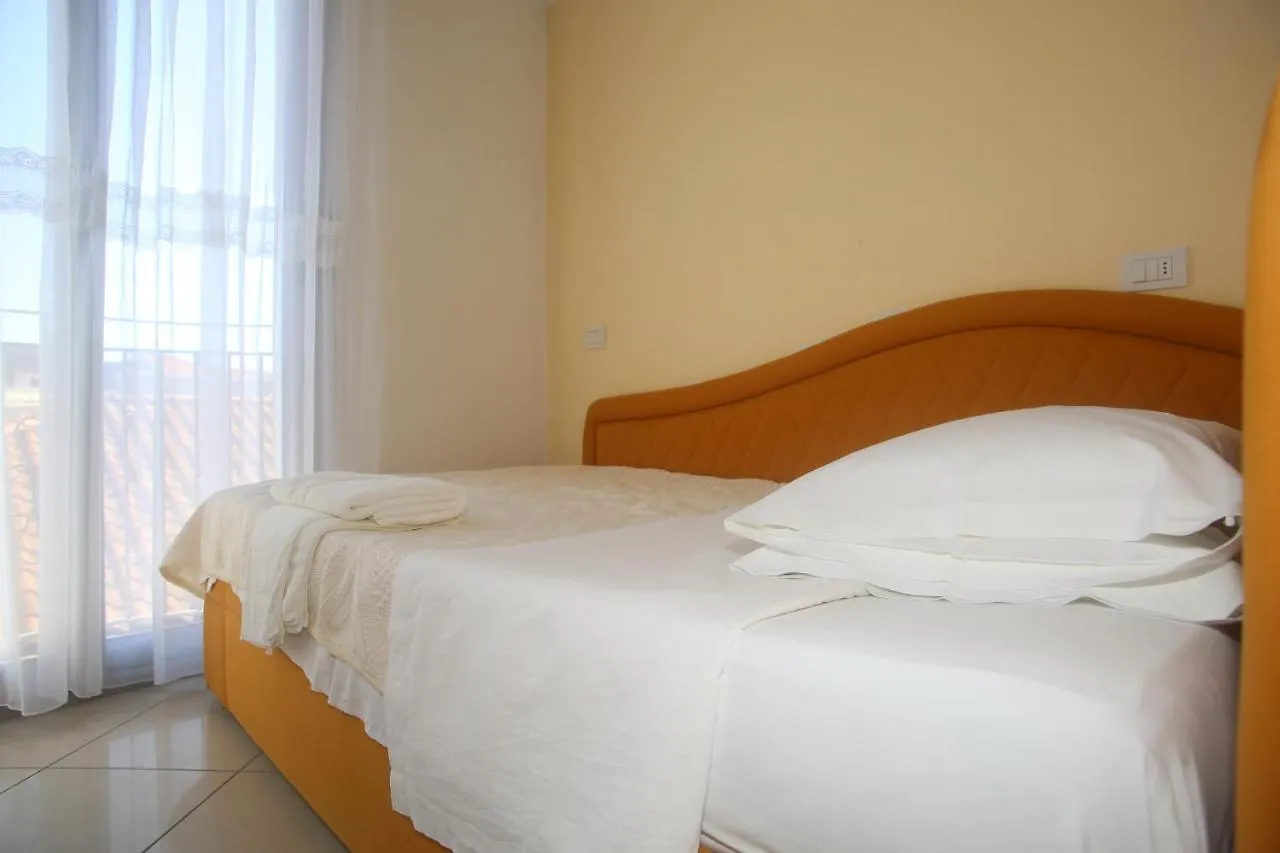 Hotel Feldberg Rimini 3*,  Italia